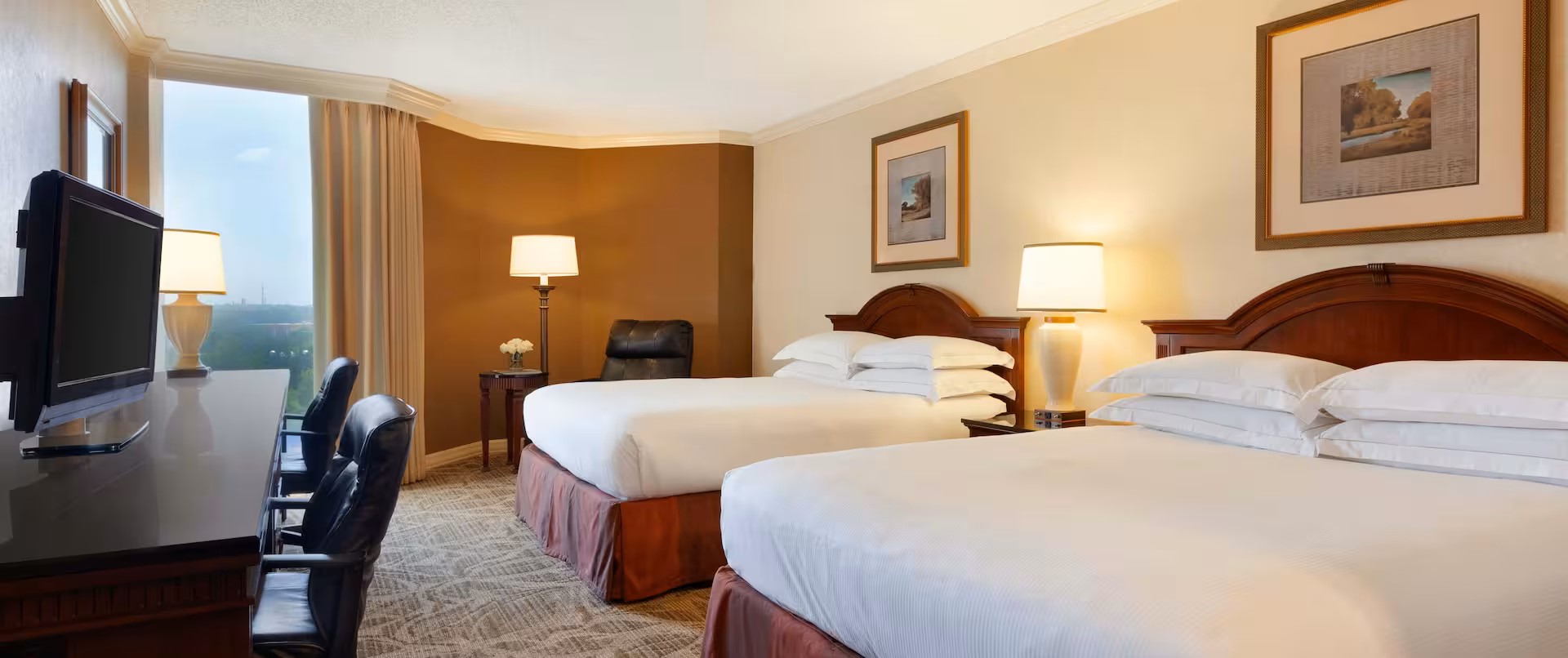 Hilton DFW Lakes Queen/Queen Guestroom